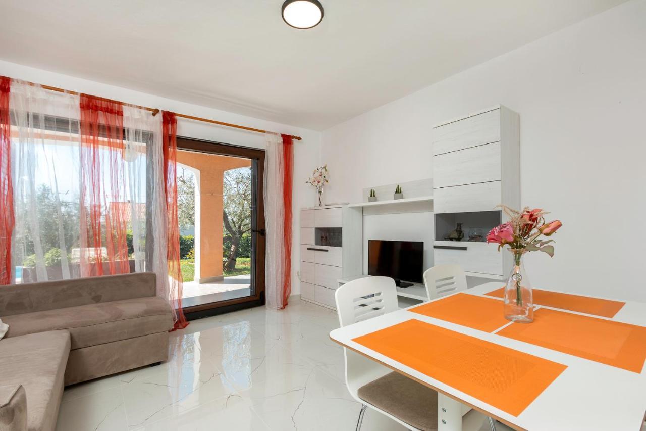 Apartments Marija 821 普拉 外观 照片